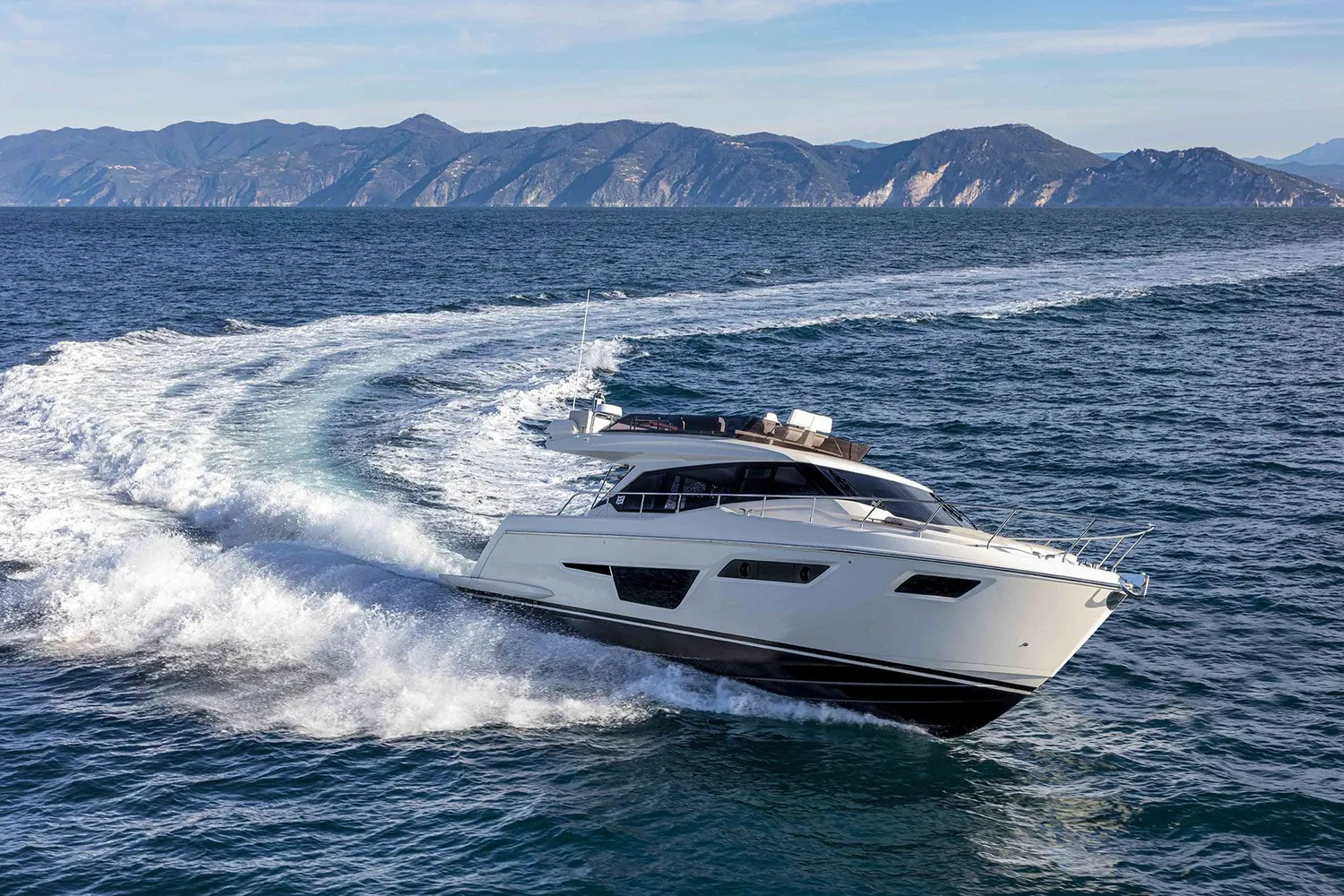 yacht-551990
