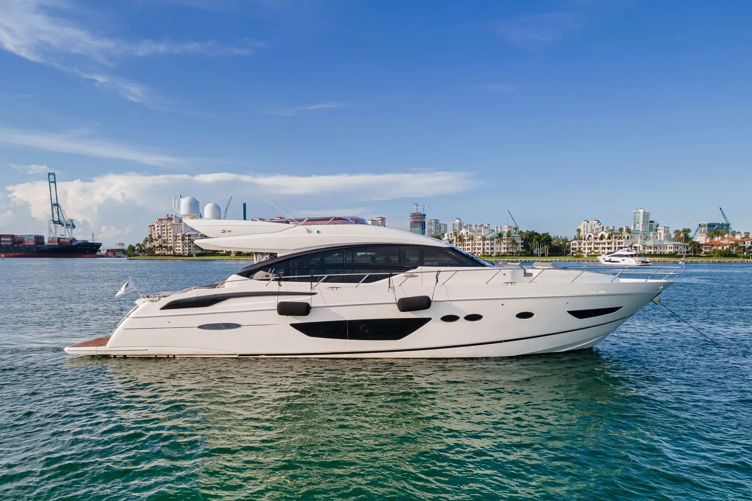 yacht-552936