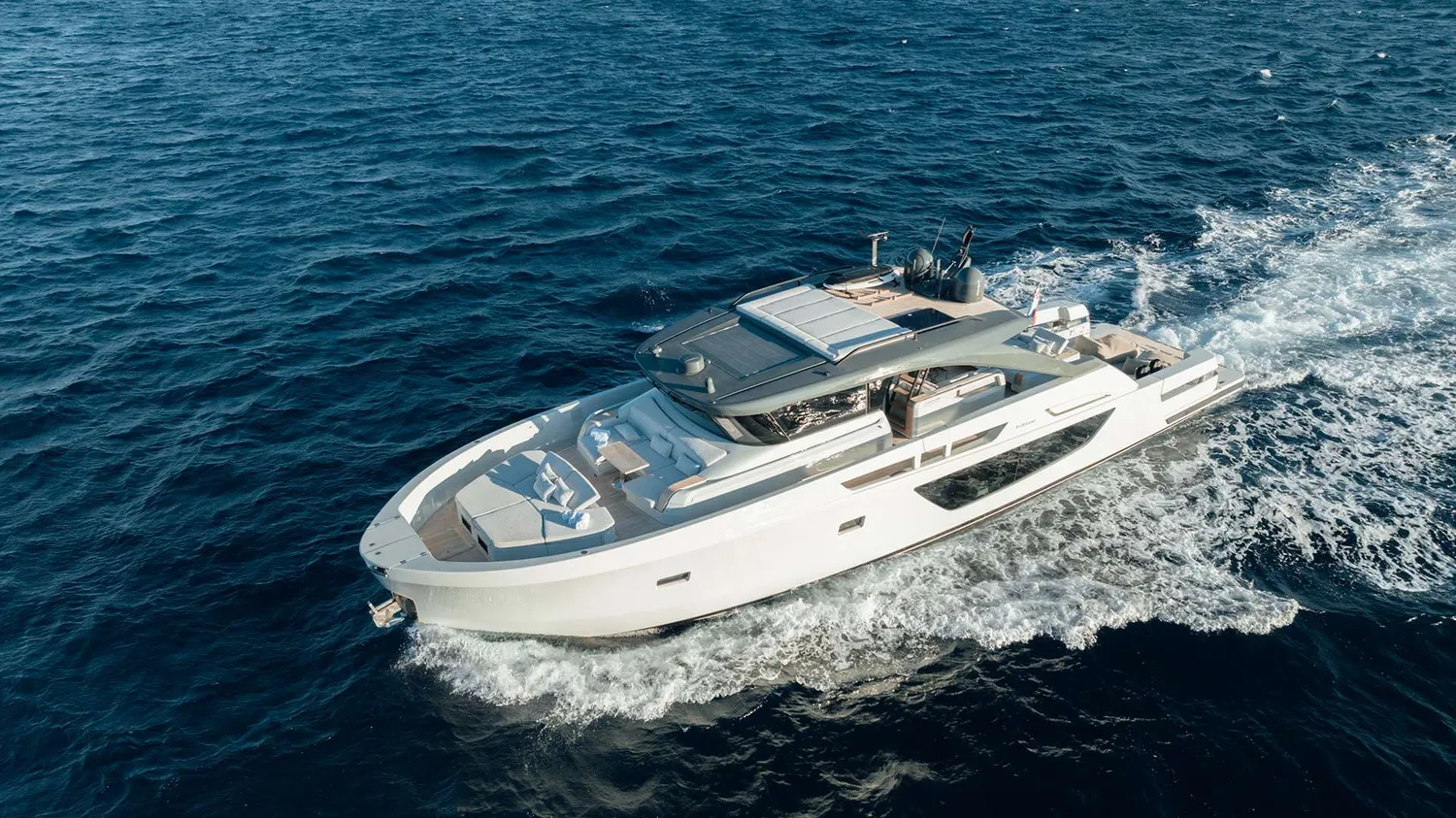 yacht-552811