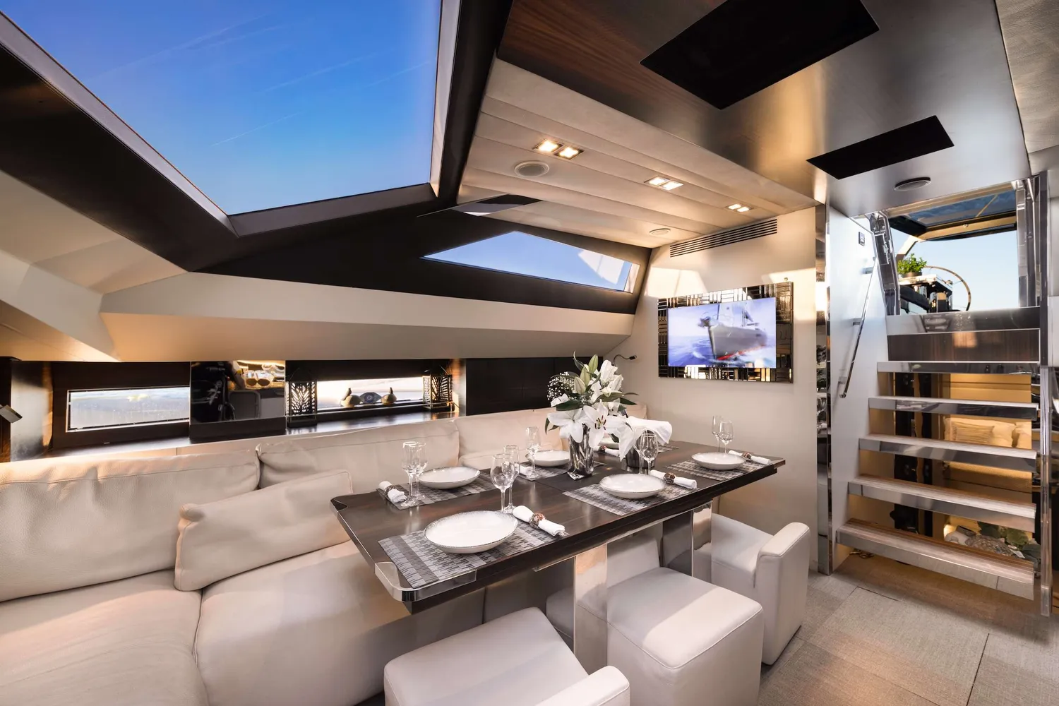 yacht-595596