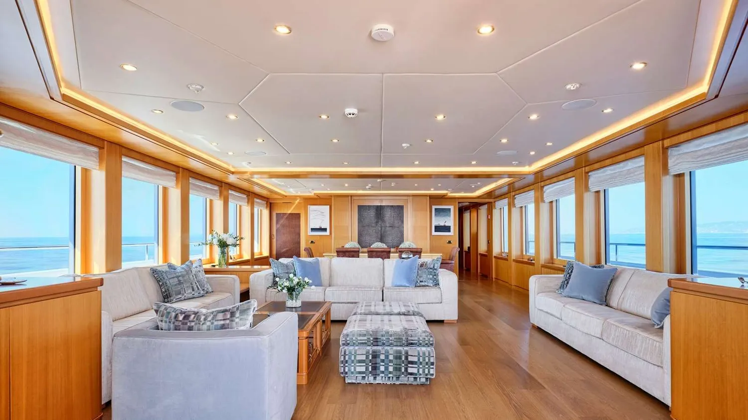 yacht-593700