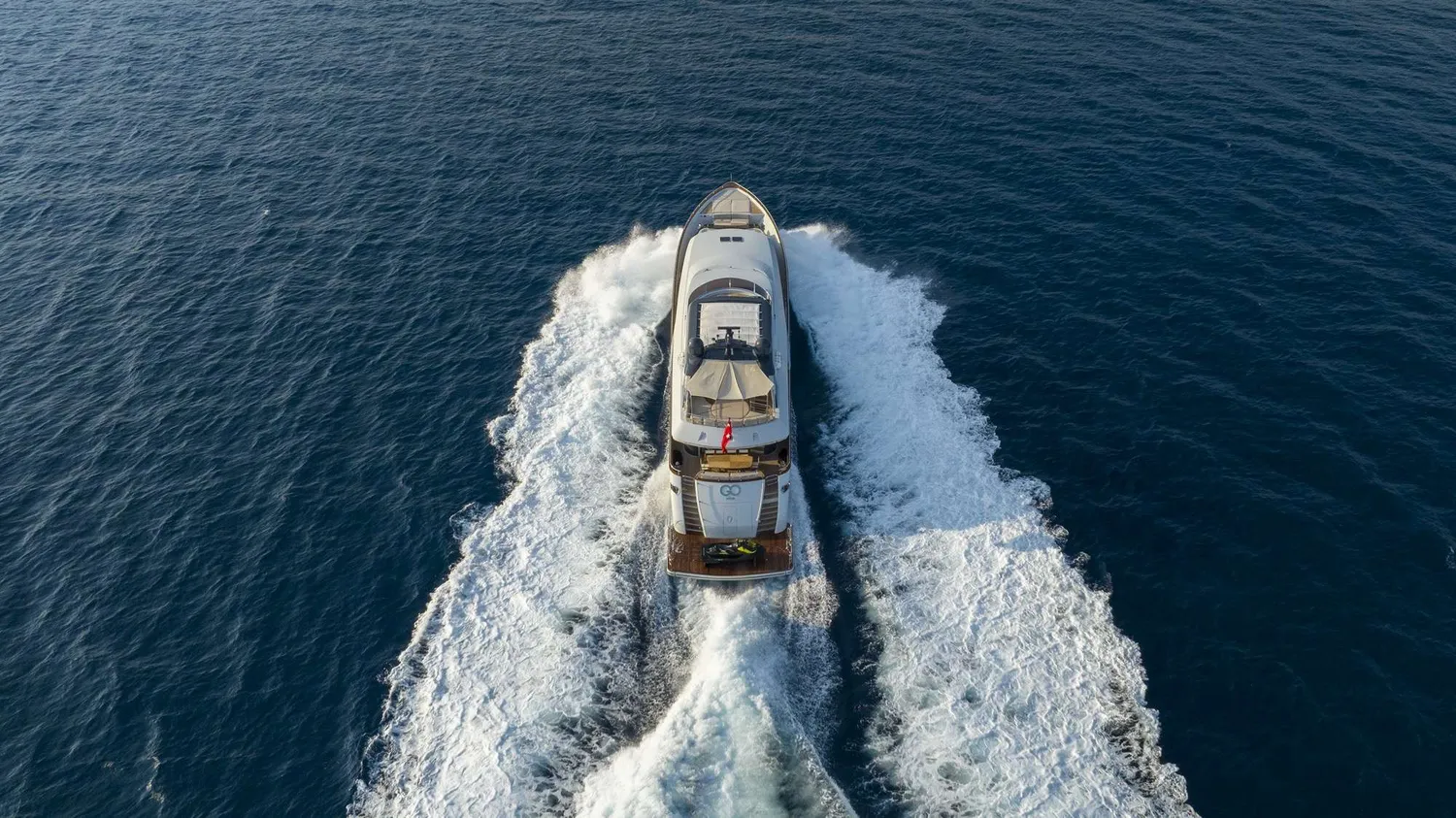 yacht-550698
