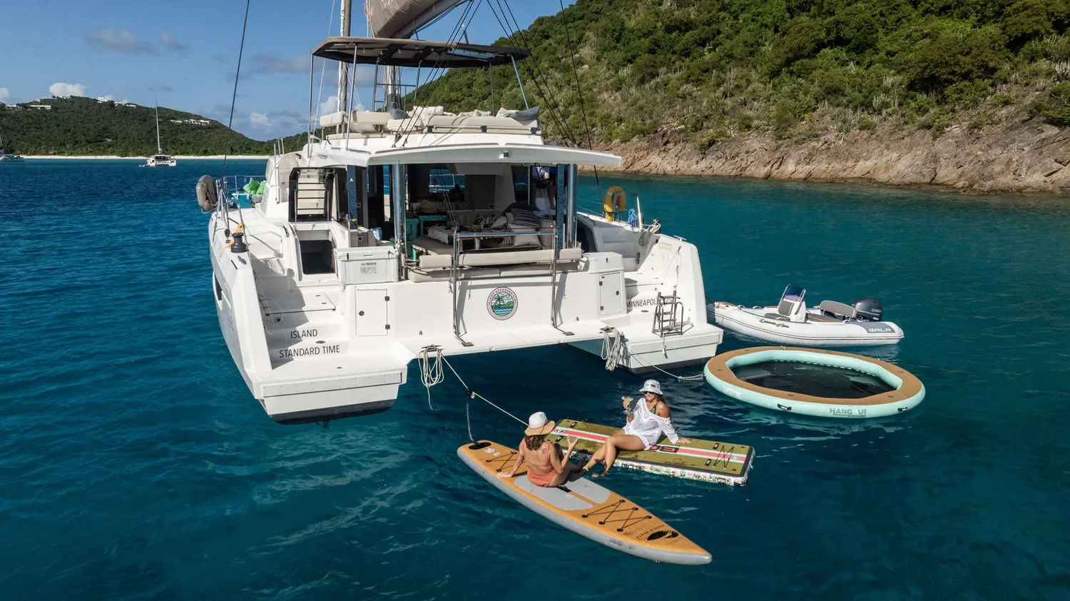 yacht-575450