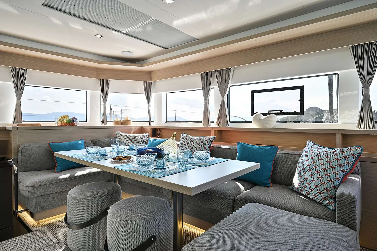 yacht-563954