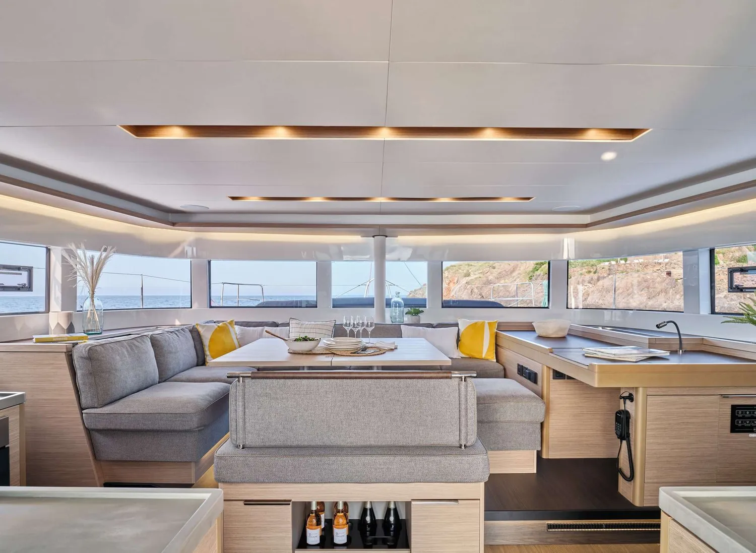 yacht-582638