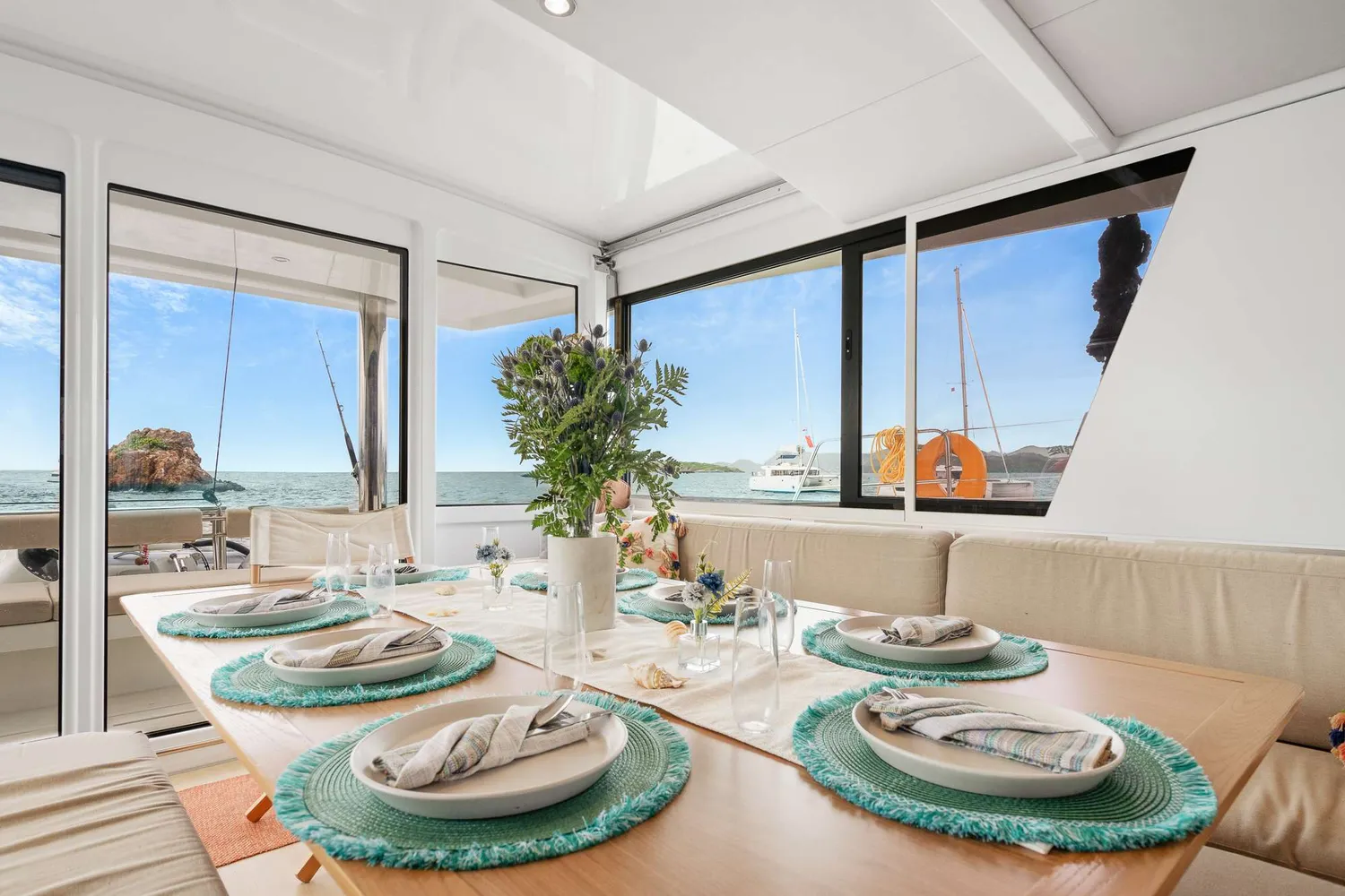 yacht-549686