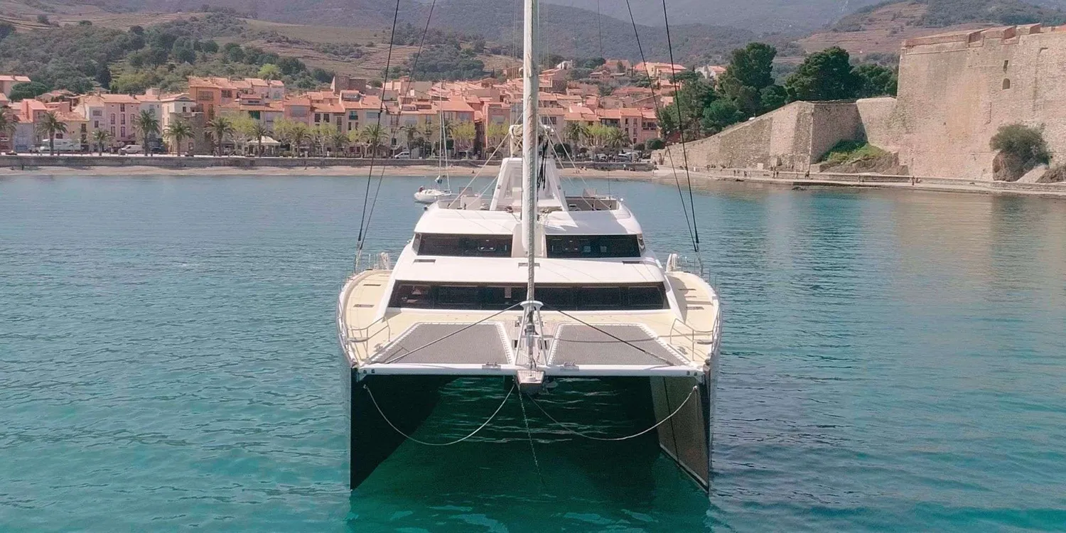 yacht-575811