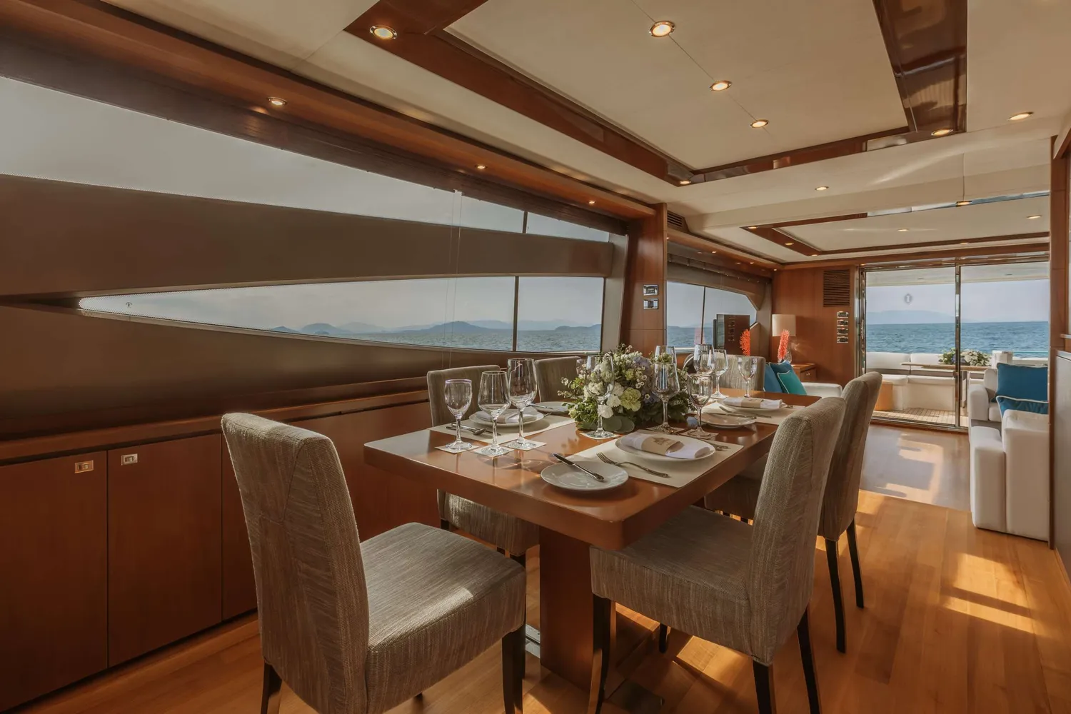 yacht-569304
