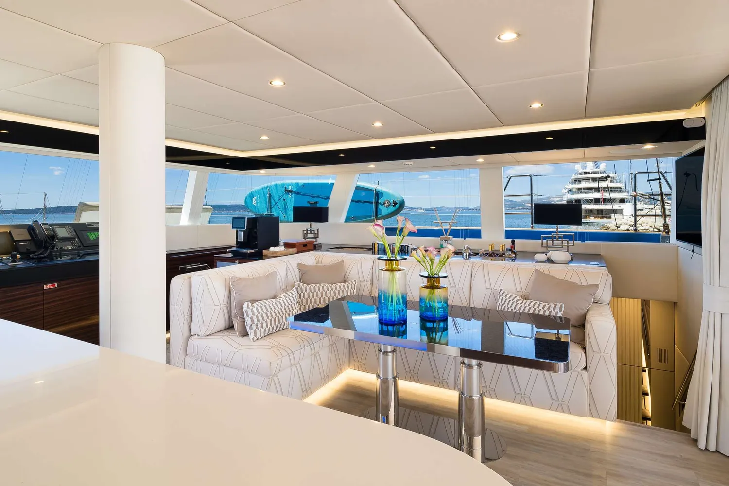 yacht-585074