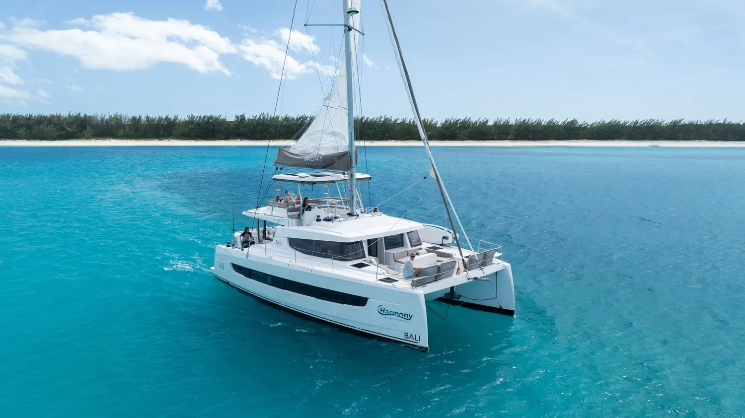 yacht-572944