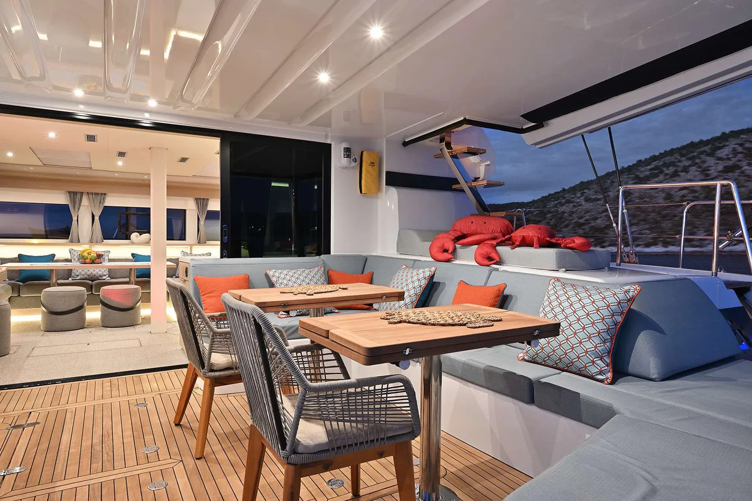 yacht-563957