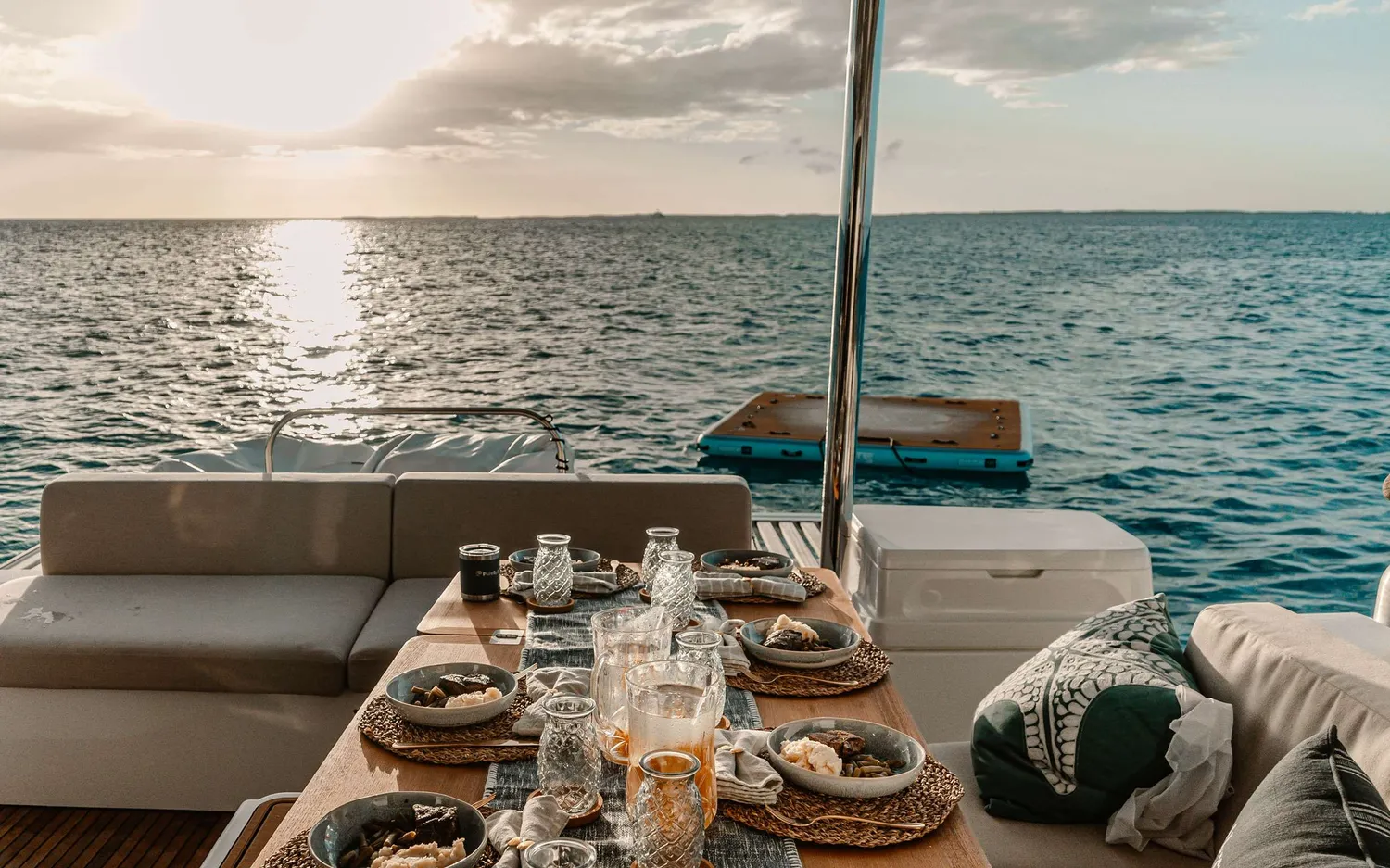 yacht-570306