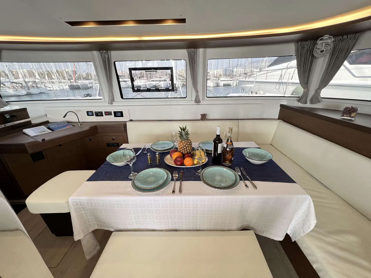 yacht-601478