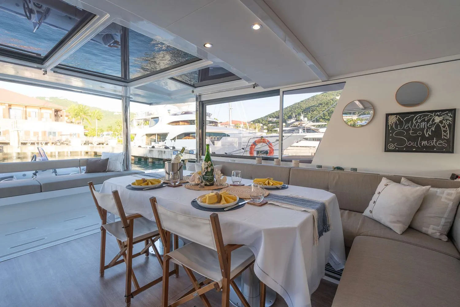 yacht-549753