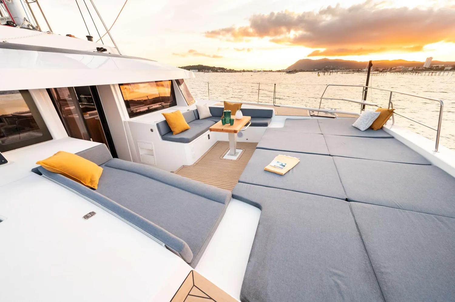 yacht-590454