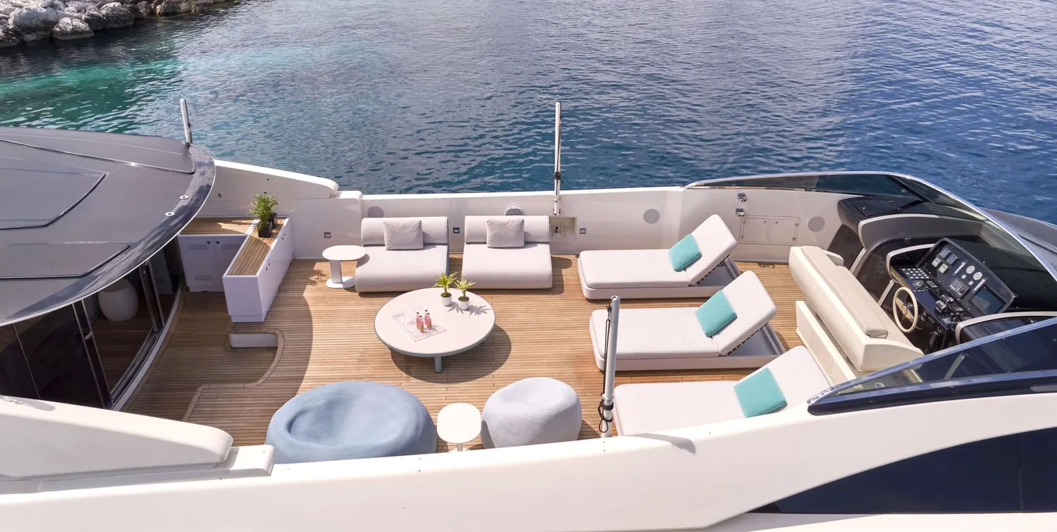 yacht-571765