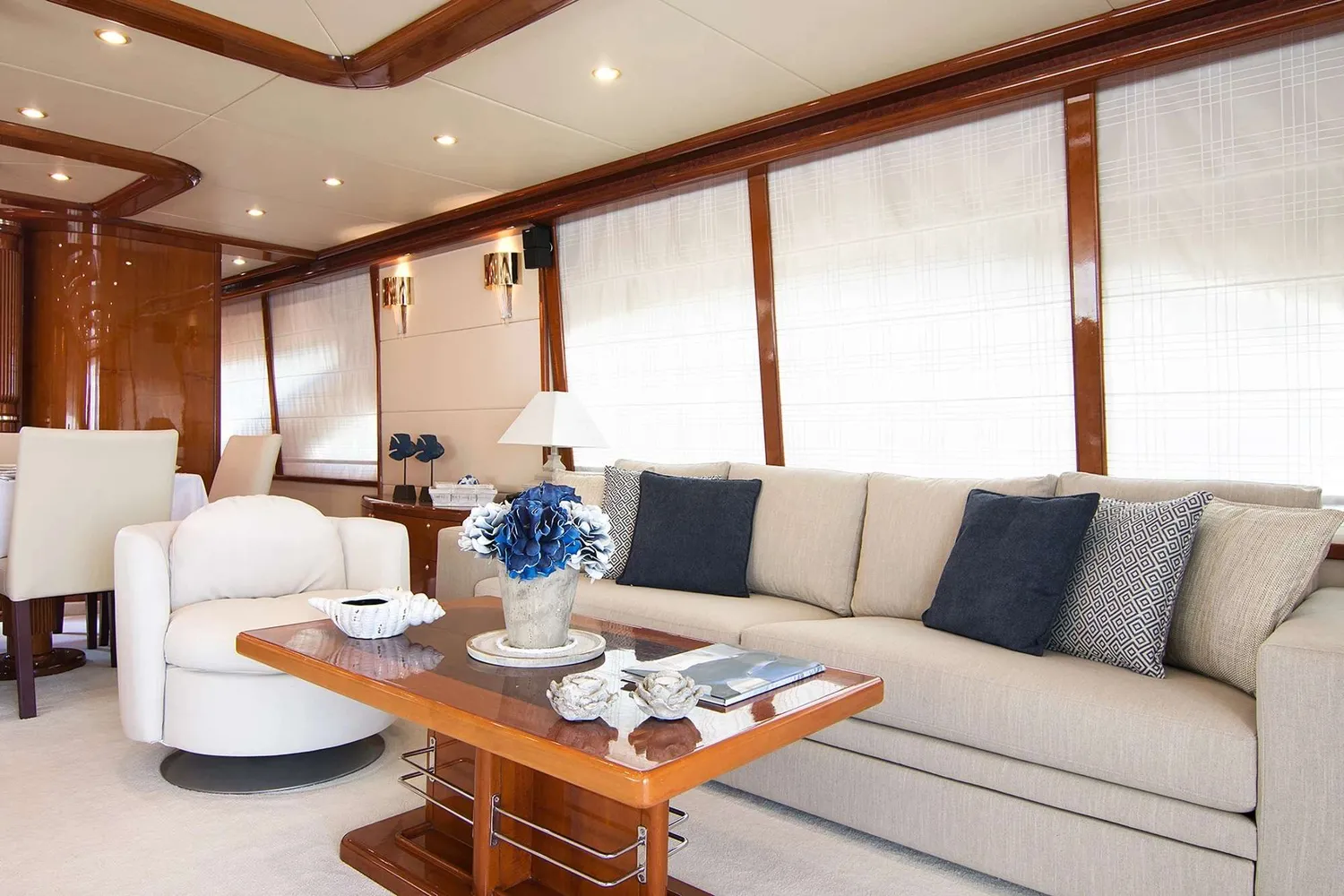 yacht-586245