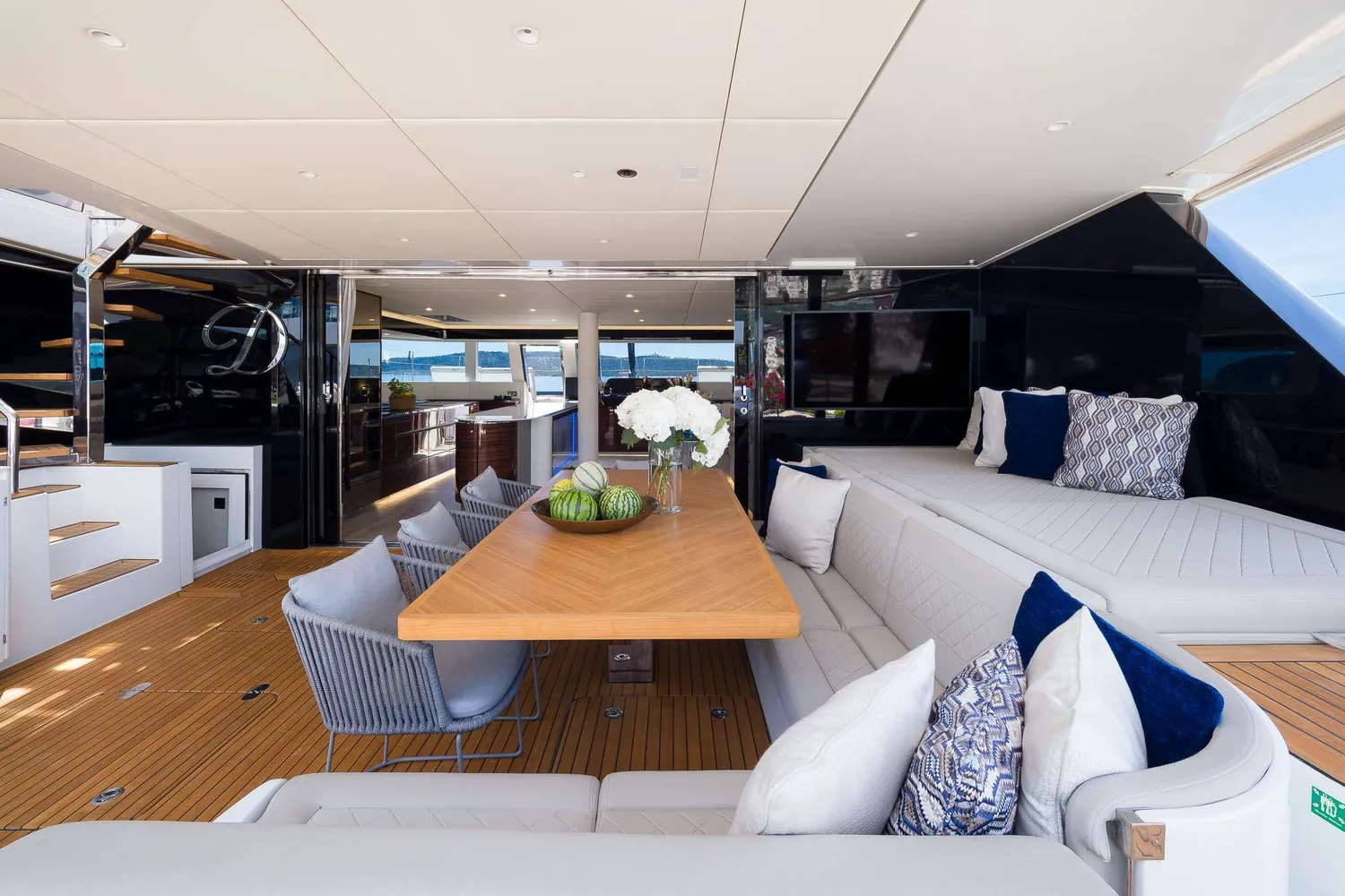yacht-585079