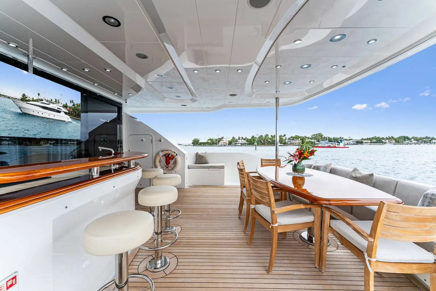 yacht-561443