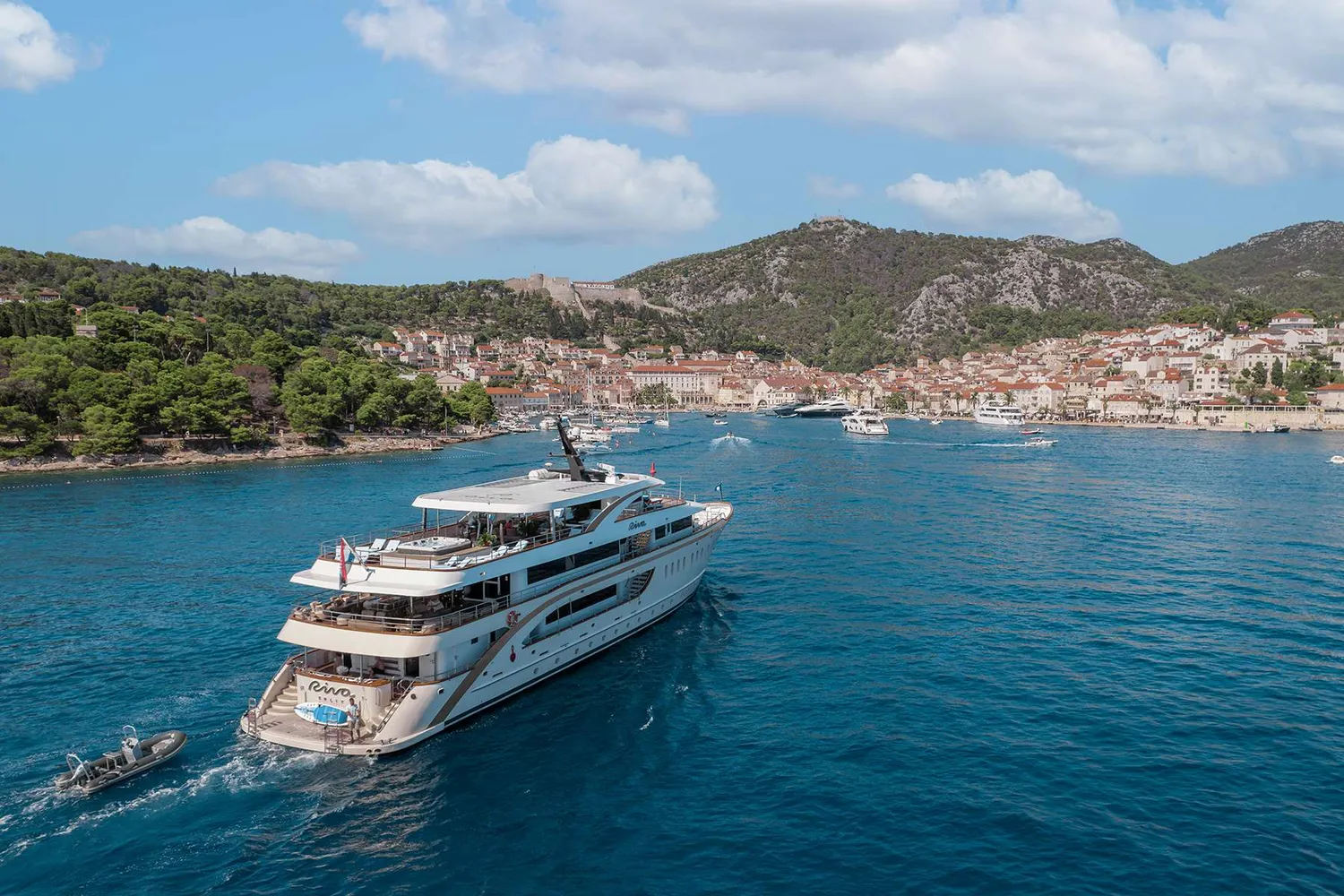 yacht-605517