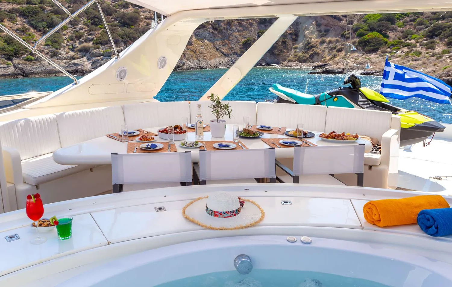 yacht-562037
