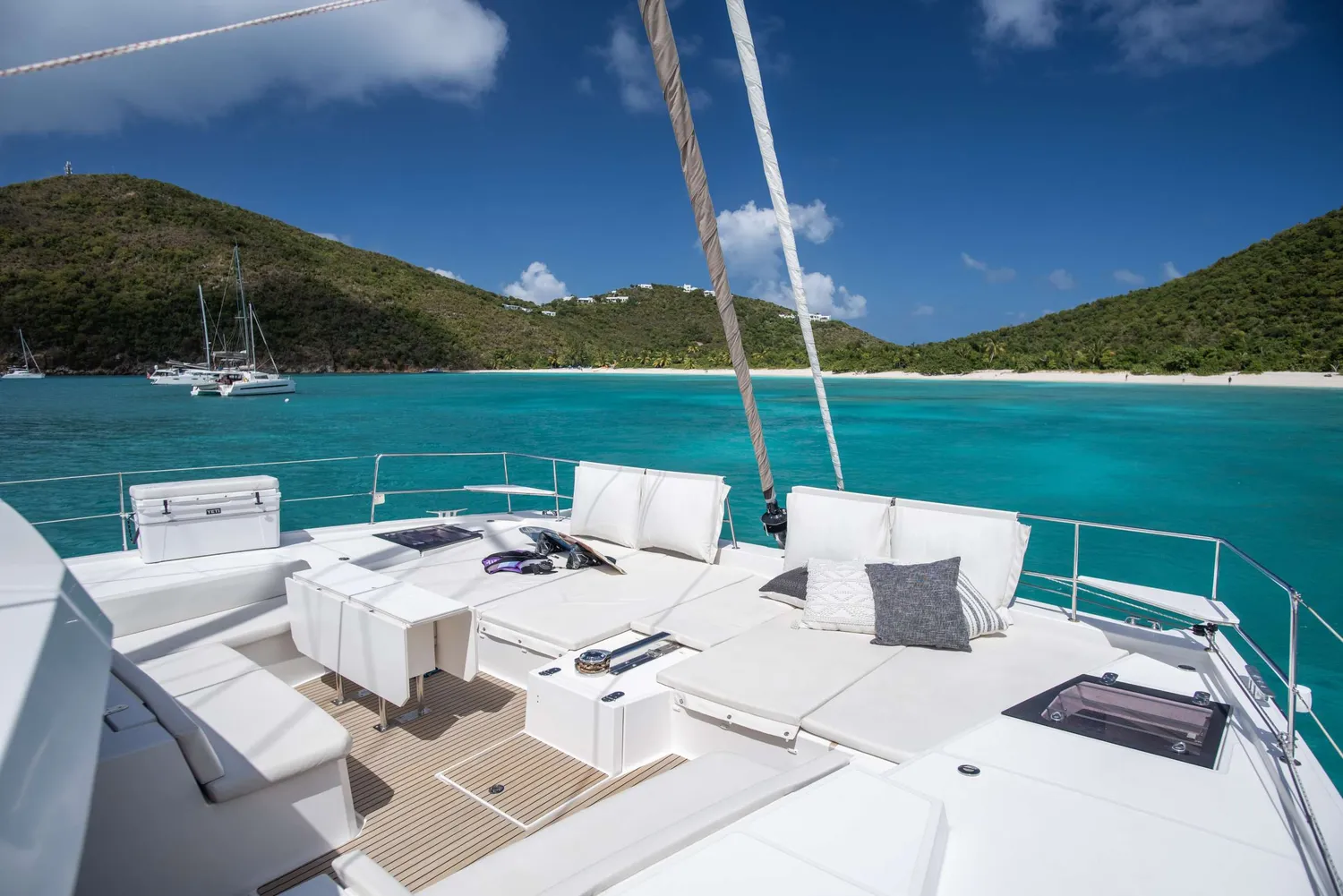 yacht-596095