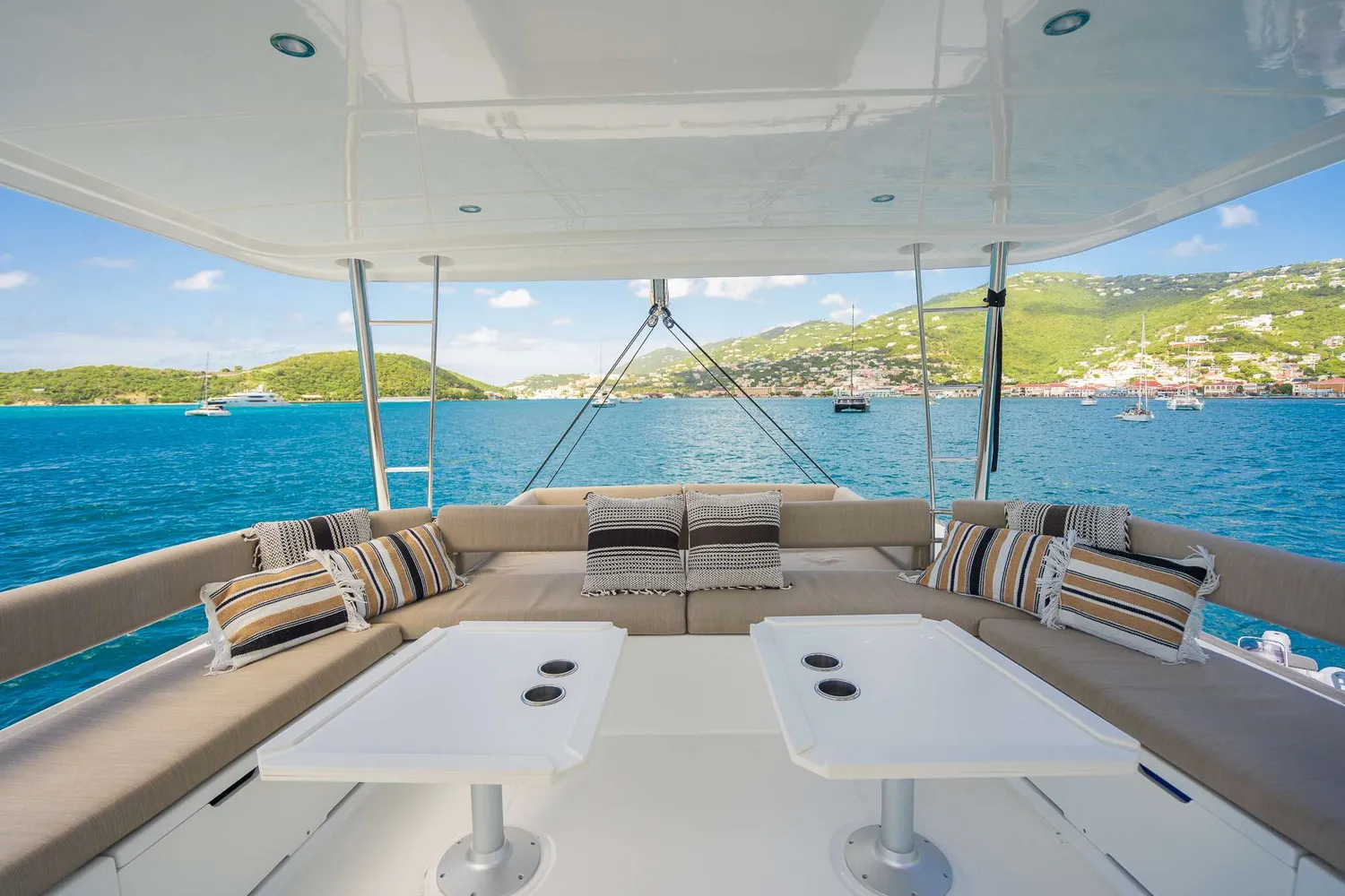 yacht-549754