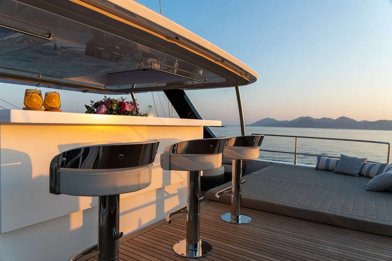 yacht-596057