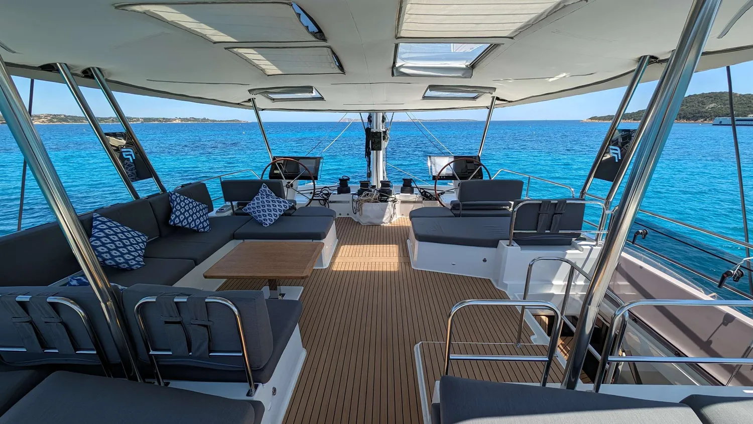 yacht-580837