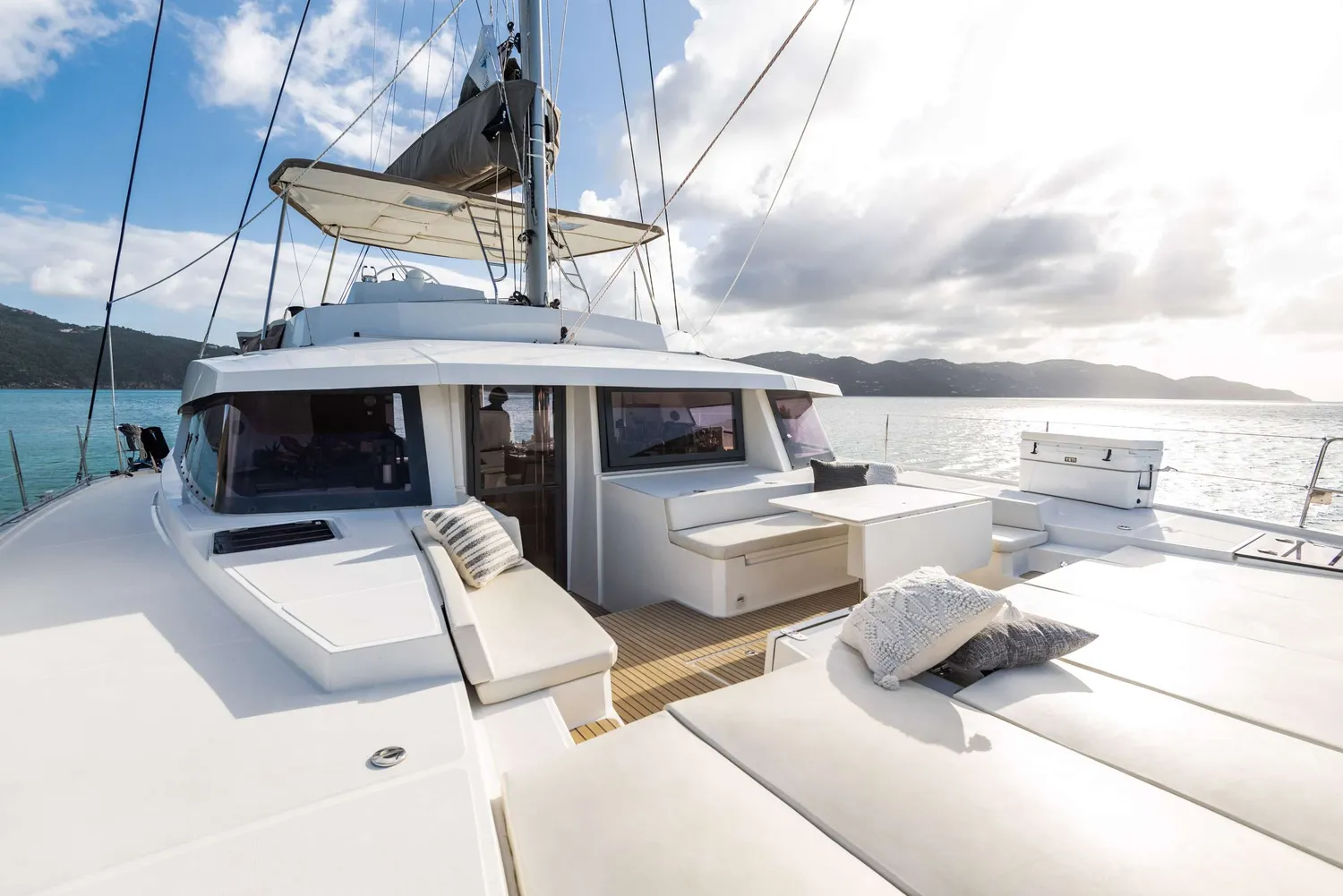 yacht-596090