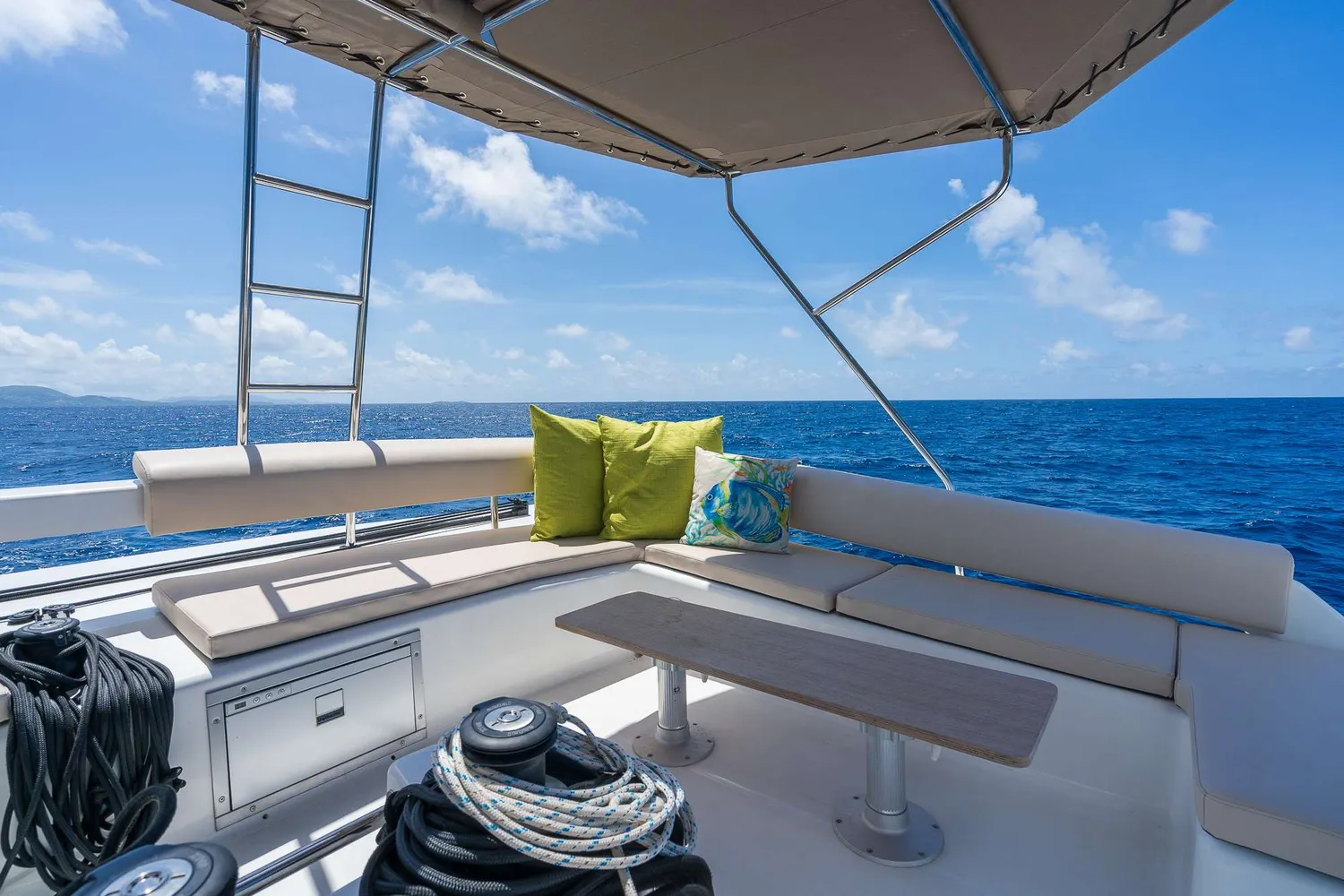 yacht-567129