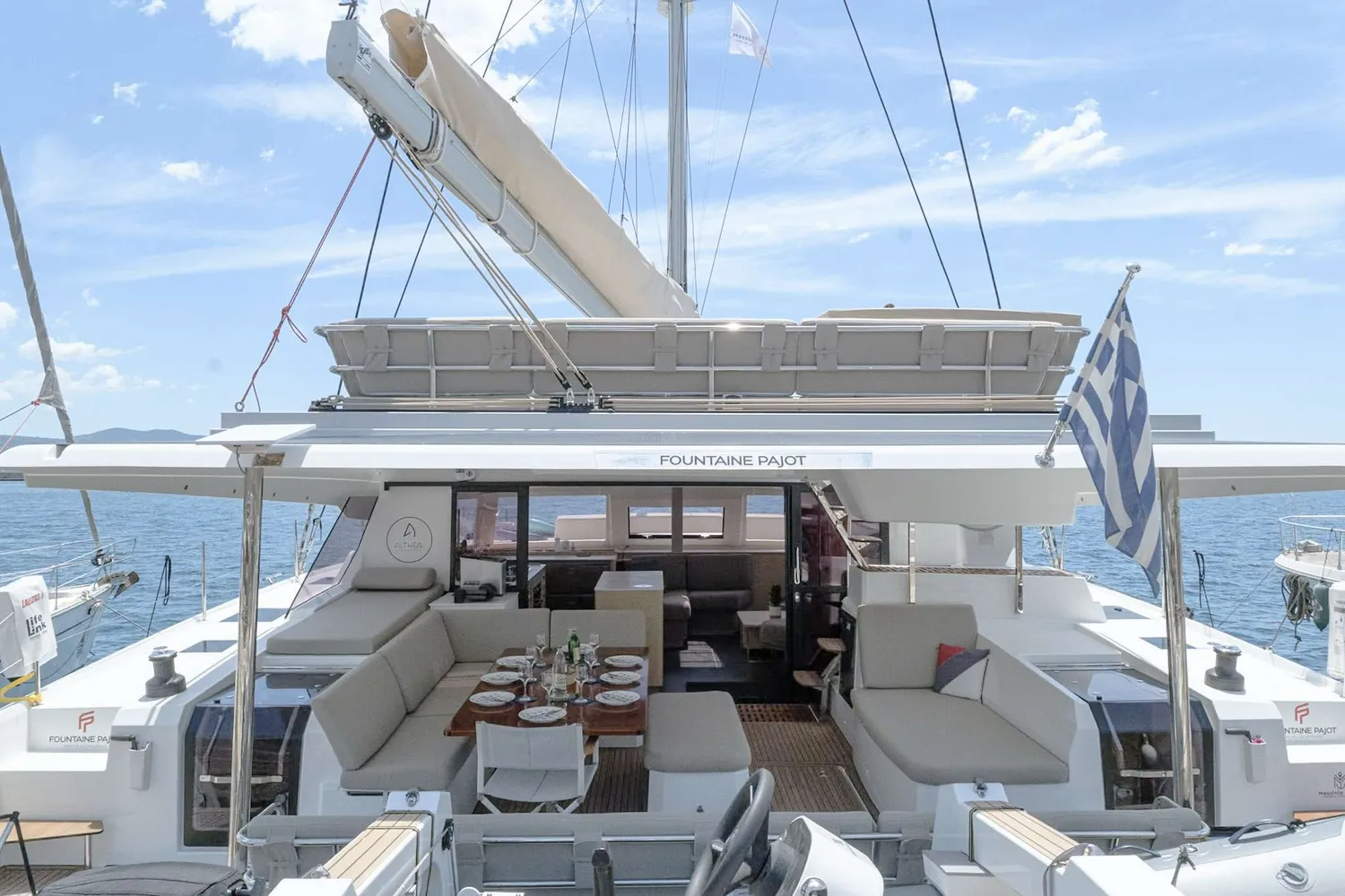yacht-559951
